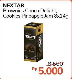 Promo Harga NABATI Nextar Cookies Brownies Choco Delight, Nastar Pineapple Jam per 8 pcs 14 gr - Alfamidi