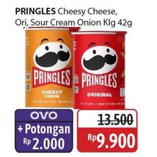 Promo Harga Pringles Potato Crisps Cheesy Cheese, Original, Sour Cream Onion 42 gr - Alfamidi