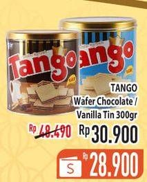 Promo Harga TANGO Wafer Chocolate, Vanilla Milk 300 gr - Hypermart