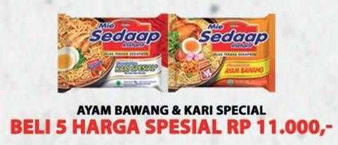 Promo Harga SEDAAP Mie Kuah Ayam Bawang, Kari Spesial per 5 pcs - Alfamart