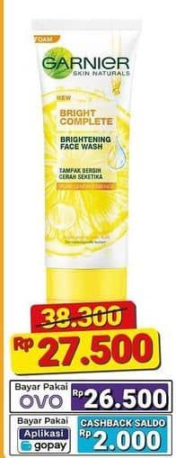 Promo Harga Garnier Bright Complete Scrub, Face Wash 100 ml - Alfamart