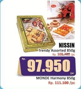 Promo Harga Nissin Trendy Assortment Cookies 850 gr - Hari Hari