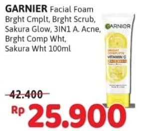 Promo Harga Garnier Facial Cleanser Bright Complete Face Wash, Bright Complete Face Scrub, Sakura Glow Face Wash, Pure Active Anti-Acne White Foam, Sakura White Pinkish Glow Whip Foam, Bright Complete Vitamin C Super Whip Foam 100 ml - Alfamidi