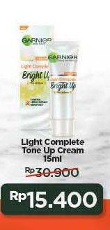 Promo Harga GARNIER Light Complete Cream 15 ml - Alfamart