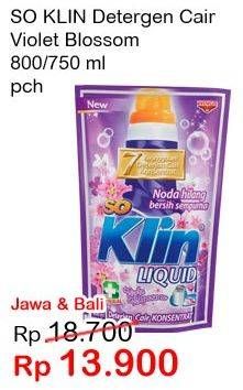 Promo Harga SO KLIN Liquid Detergent + Anti Bacterial Violet Blossom 800 ml - Indomaret