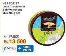 Promo Harga Herborist Lulur Tradisional Bali Whitening Milk 100 gr - Indomaret