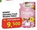 Promo Harga Downy Premium Parfum Adorable Bouquet, Fresh Bouquet 900 ml - Alfamidi