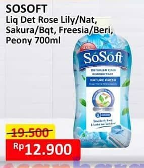 Promo Harga Sosoft Deterjen Cair Rose Waterlily, Nature Fresh, Sakura Blossom, Freesia Pear, Sweet Bouquet, Floral Berries 700 ml - Alfamart