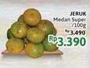 Promo Harga Jeruk Medan Super per 100 gr - Alfamidi