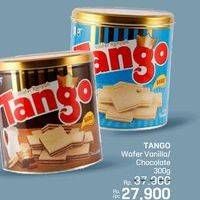Promo Harga Tango Wafer Vanilla Milk, Chocolate 300 gr - LotteMart