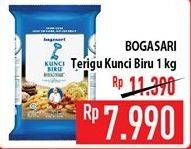 Promo Harga Bogasari Tepung Terigu Kunci Biru 1 kg - Hypermart