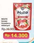 Promo Harga Molto Pewangi Kecuali Korean Strawberry 680 ml - Indomaret