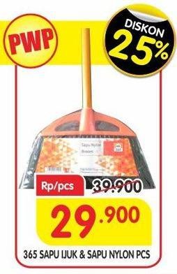 Promo Harga 365 Sapu Ijuk, Nylon  - Superindo