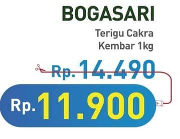 Promo Harga Bogasari Tepung Terigu Cakra Kembar 1000 gr - Hypermart