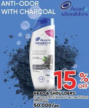 Promo Harga HEAD & SHOULDERS Shampoo Anti-Apek Dengan Charcoal 300 ml - Guardian