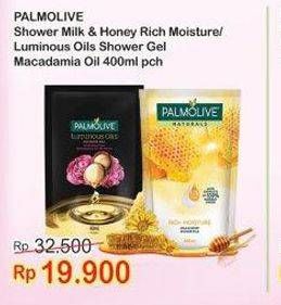 Promo Harga Shower Milk/Luminous Oil 400ml  - Indomaret