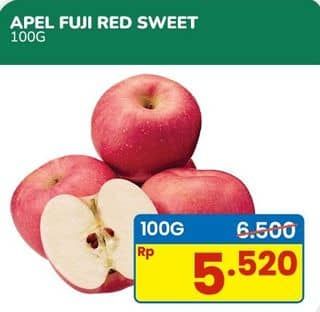 Promo Harga Apel Fuji Red Sweet per 100 gr - Indomaret