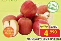 Naturally Fresh Apel Fuji per 100 gr Diskon 26%, Harga Promo Rp4.990, Harga Normal Rp6.750