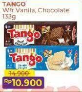 Promo Harga Tango Wafer Vanilla Milk, Chocolate 133 gr - Alfamart