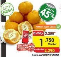 Promo Harga Jeruk Mandarin Ponkam per 100 gr - Superindo