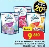 Promo Harga GLADE One For All Peony Berry, Exotic Flower, Orange 70 gr - Superindo