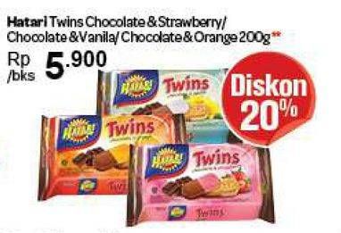Promo Harga ASIA HATARI Twins Cream Biscuits Chocolate Strawberry, Chocolate Vanilla, Chocolate Orange 200 gr - Carrefour