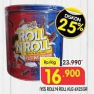 Promo Harga Iyes Roll N Roll Mini Wafer Roll per 6 pcs 25 gr - Superindo