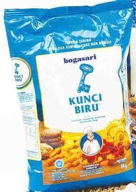 Promo Harga Bogasari Tepung Terigu Kunci Biru 1 kg - LotteMart