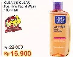 Promo Harga CLEAN & CLEAR Facial Wash Foaming 100 ml - Indomaret