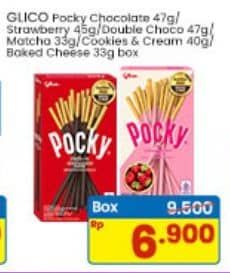 Promo Harga Glico Pocky Stick Chocolate Flavour, Strawberry Flavour, Double Choco, Matcha, Cookies Cream 33 gr - Indomaret