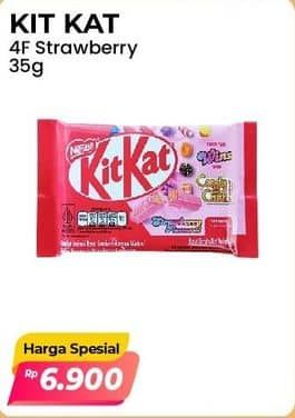 Promo Harga Kit Kat Chocolate 4 Fingers Strawberry 35 gr - Alfamart