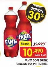 Promo Harga FANTA Minuman Soda Strawberry 1500 ml - Superindo