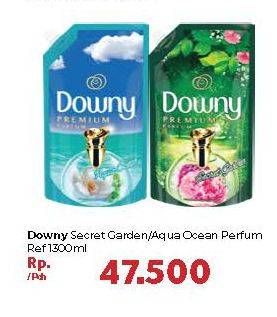 Promo Harga DOWNY Premium Parfum Secret Garden, Aqua Ocean 1300 ml - Carrefour