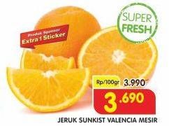 Promo Harga Jeruk Sunkist Valencia Egypt per 100 gr - Superindo