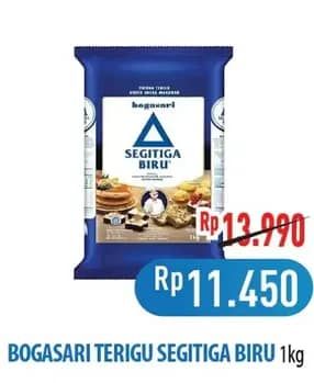 Promo Harga Bogasari Tepung Terigu Segitiga Biru 1000 gr - Hypermart