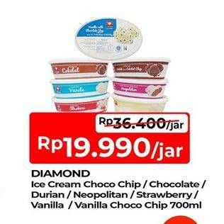 Promo Harga Diamond Ice Cream Chocolate With Chocolate Chip, Vanilla With Chocolate Chip, Durian, Stroberi, Neapolitan, Vanila, Cokelat 700 ml - TIP TOP