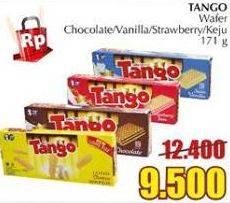 Promo Harga TANGO Wafer Chocolate, Vanilla Milk, Strawberry, Cheese 176 gr - Giant
