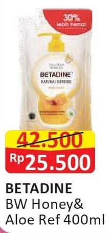 Promo Harga Betadine Natural Defense Body Wash Manuka Honey Moisturising Aloe Vera 400 ml - Alfamart