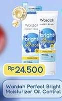 Promo Harga Wardah Perfect Bright Moisturizer Bright + Oil Control SPF 30 PA+++ 20 ml - Indomaret