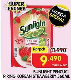 Promo Harga Sunlight Pencuci Piring Korean Strawberry 560 ml - Superindo