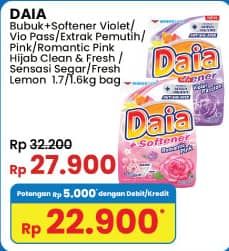 Promo Harga Daia Deterjen Bubuk + Softener Violet, Putih, + Softener Pink, Clean Fresh Hijab, Ekstrak Lemon 1700 gr - Indomaret