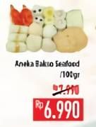 Promo Harga Aneka Bakso Seafood per 100 gr - Hypermart