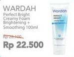 Promo Harga WARDAH Perfect Bright Creamy Foam Brightening Smoothing 100 ml - Indomaret