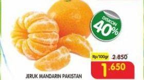 Promo Harga Jeruk Mandarin Pakistan per 100 gr - Superindo