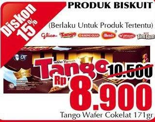 Promo Harga TANGO Wafer Chocolate 176 gr - Giant
