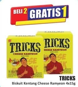 Promo Harga Tricks Biskuit Kentang Cheese Ramyeon per 4 pcs 15 gr - Hari Hari