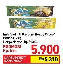 Promo Harga INDOFOOD Biskuit Inti Gandum Honey Choco, Banana 120 gr - Carrefour
