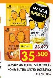 Promo Harga Master Kim Potato Stick Honey Butter, Salted, Hot Spicy 80 gr - Superindo