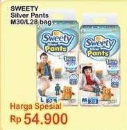 Promo Harga Sweety Silver Pants M30, L28 28 pcs - Indomaret