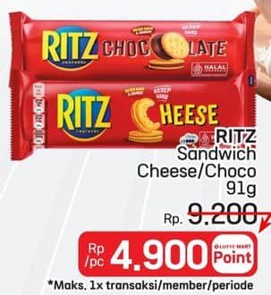 Ritz Crackers Sandwich